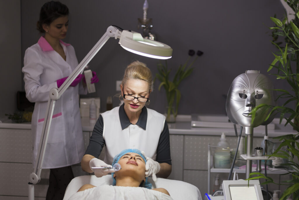 how to become a cpd accredited aesthetics trainer in 2025